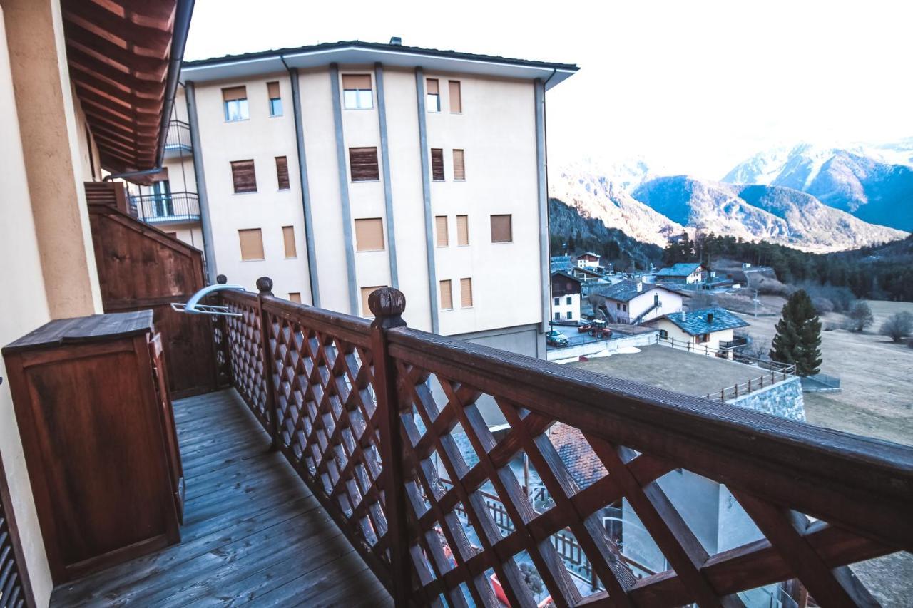 Residence Aquila - Mono Le Tre Dame Brusson Dış mekan fotoğraf